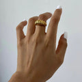 Crossiant ring