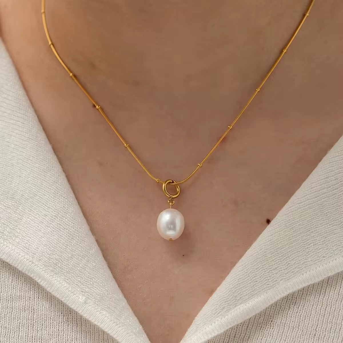 Luna Pearl Drop Necklace